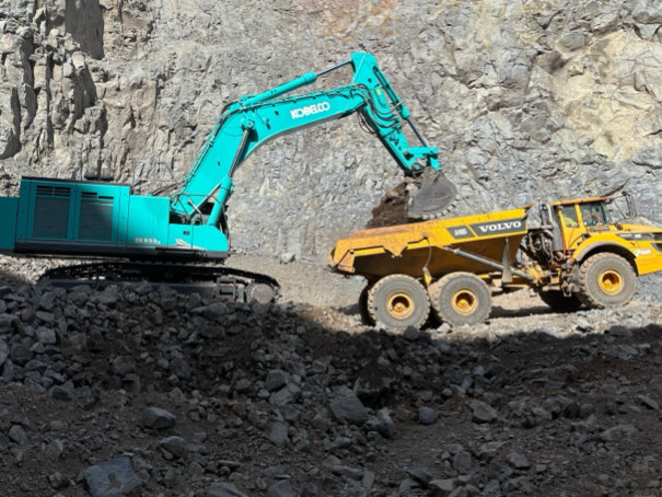 Pelle Kobelco 85t – formation à l'IFPR Mayotte